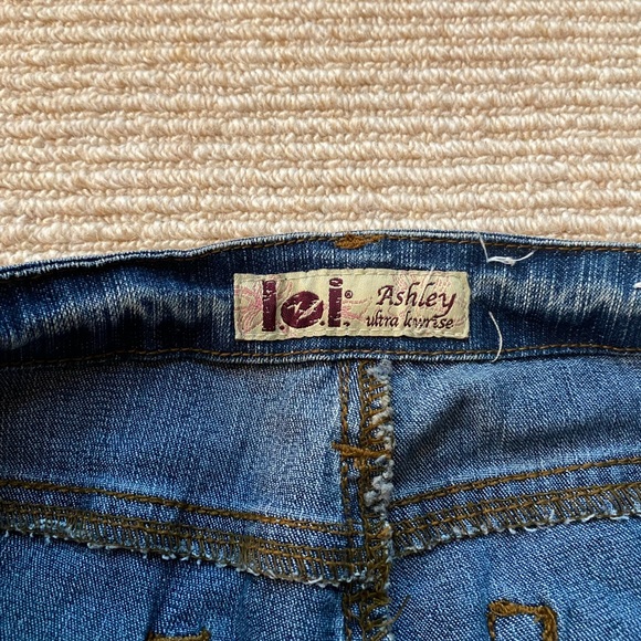 LEI Ashley Jeans Size 13 Ultra Low Rise Flare - Picture 4 of 6